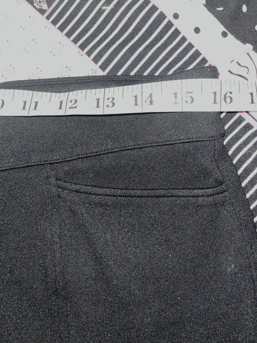 Chico’s Womens M 1  2 Piece Set Pull Up Pants Top Back White Comfort Casual - Picture 7 of 7
